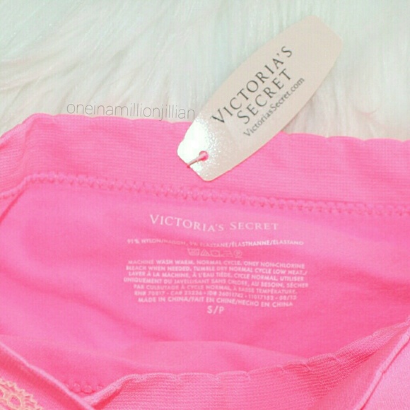 Victoria's Secret Bandeau Top / Strapless Bra - Picture 2 of 4